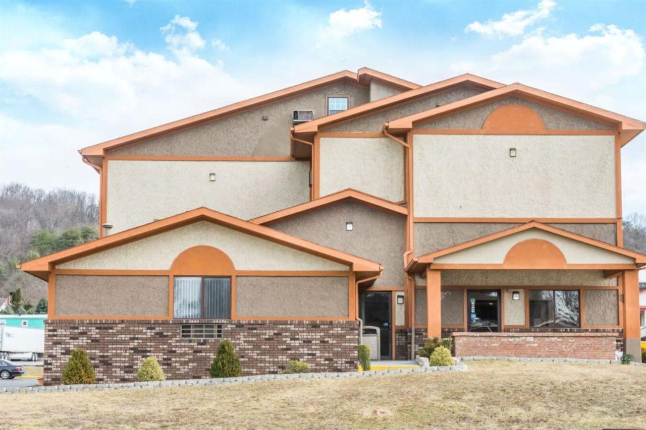 Super 8 By Wyndham